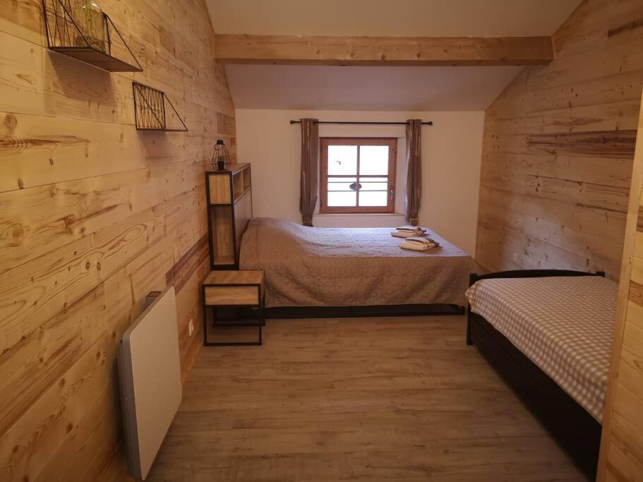 Agreable Maison De Village. كاستيلان المظهر الخارجي الصورة