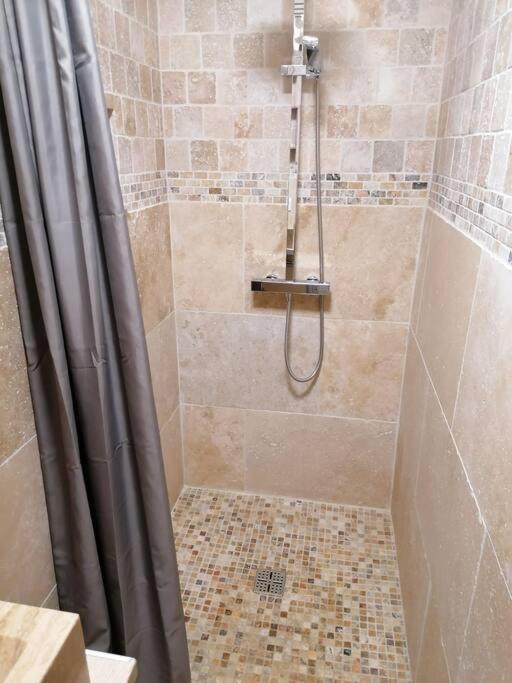 Agreable Maison De Village. كاستيلان المظهر الخارجي الصورة