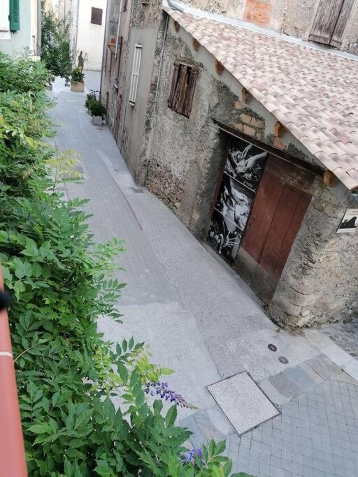 Agreable Maison De Village. كاستيلان المظهر الخارجي الصورة